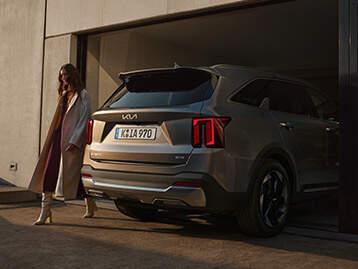 Sorento_Exterior_Features-Lighting_358x269_03